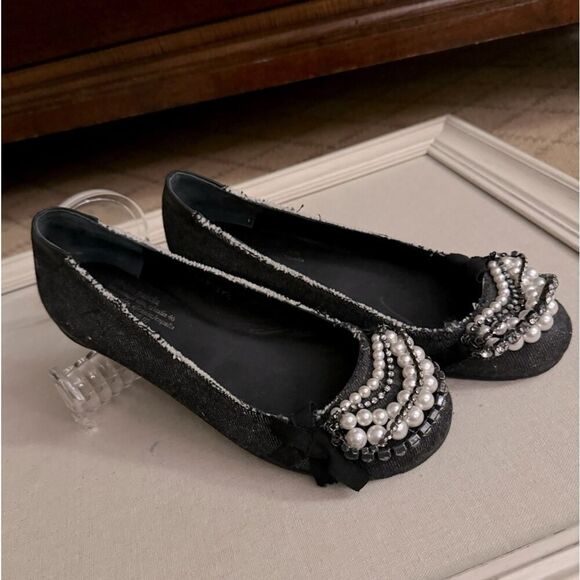Pedro Garcia dark denim ballet flat with crystal and pearl embellishment 39.5 - Picture 2 of 10